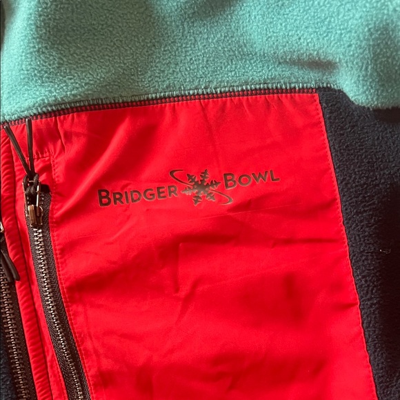 Colorblock Fleece Pullover - Picture 2 of 4